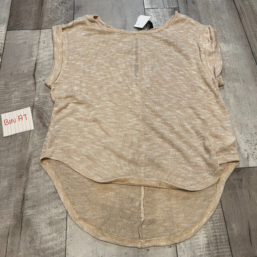 5/$20 Cleo Ivory Zip back blouse